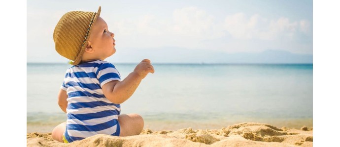 Come proteggere la pelle dei bambini dalle scottature solari